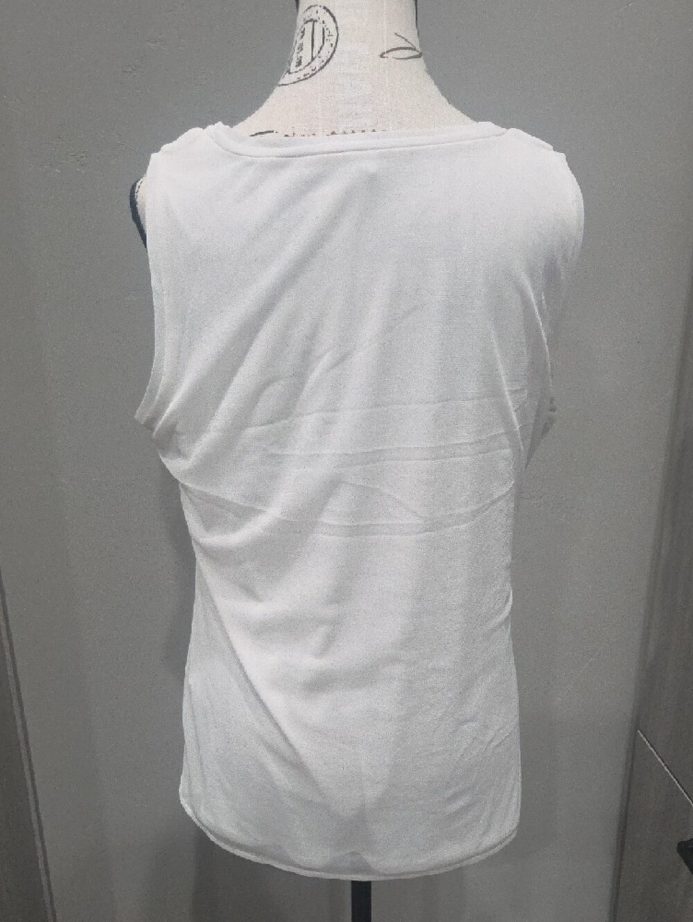 White House Black Market White Tank with Black Floral Design - Picture 4 of 5